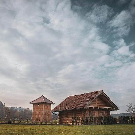 Villa Hiska Ulala Dob Esterno foto